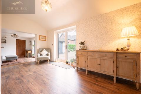 undefined, Longton, Preston PR4