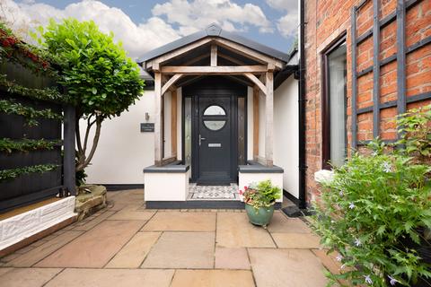 3 bedroom semi-detached house for sale, Hall Carr Lane, Preston PR4
