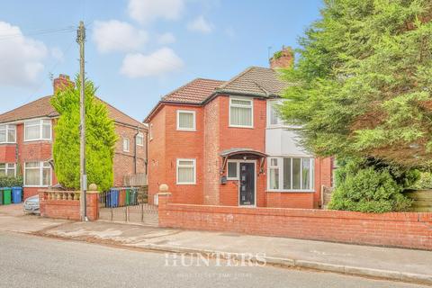 4 bedroom semi-detached house for sale, Acresfield Road, Middleton, Manchester