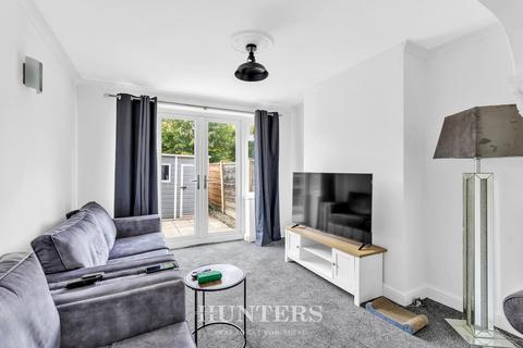 4 bedroom semi-detached house for sale, Acresfield Road, Middleton, Manchester
