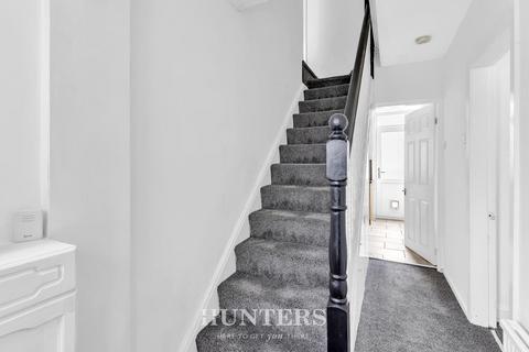 4 bedroom semi-detached house for sale, Acresfield Road, Middleton, Manchester
