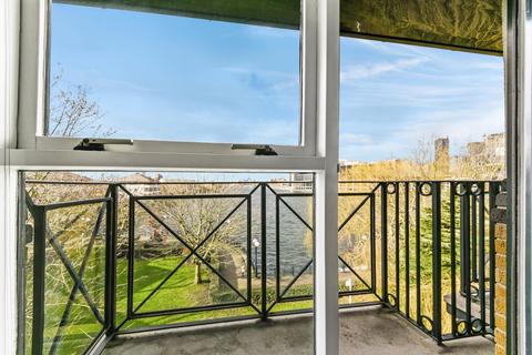 51 Undine Road, London, E14 9UW