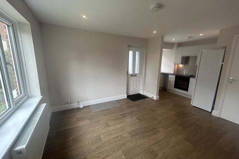 undefined, Abinger Way, Guildford GU4