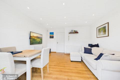 undefined, Elizabeth Way, Hatfield Peverel