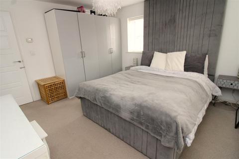 3 Challen Vale, Littlehampton, BN17 7BZ