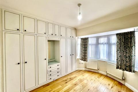 3 bedroom terraced house for sale, Sunnycroft Road, Southall UB1