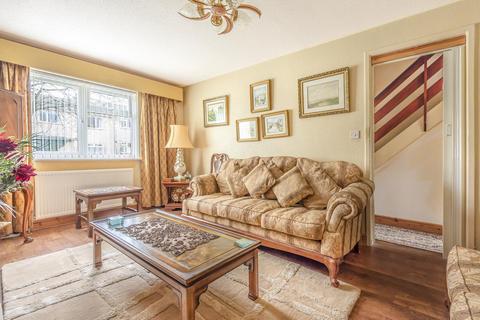 3 bedroom end of terrace house for sale, Queens Road, Carterton, Oxfordshire ox18 3yb, UK