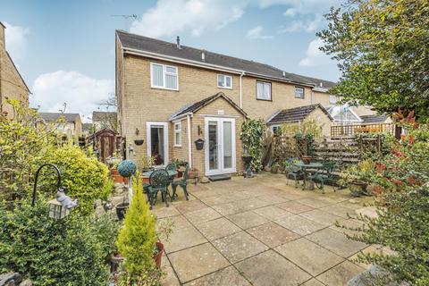 undefined, Queens Road, Carterton, Oxfordshire ox18 3yb, UK