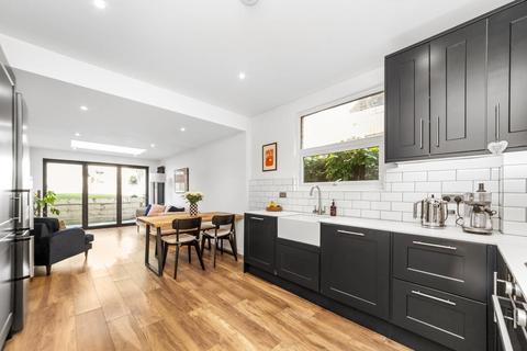 2 bedroom apartment for sale, Queen Mary Road, Crystal Palace, London, SE19