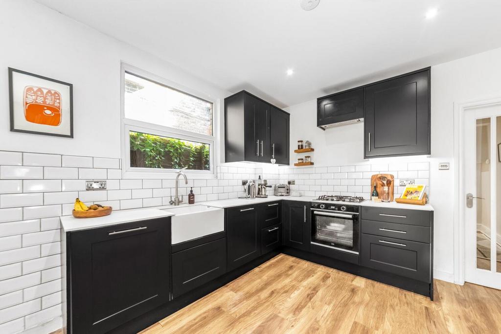 IMG 1979-1500x1000.jpg