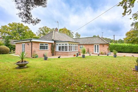4 bedroom detached bungalow for sale, Cromer Road, Holt NR25