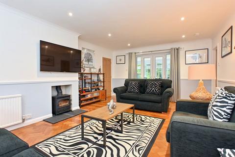 4 bedroom detached bungalow for sale, Cromer Road, Holt NR25