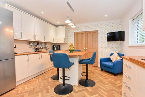 4 bedroom detached bungalow for sale, Cromer Road, Holt NR25