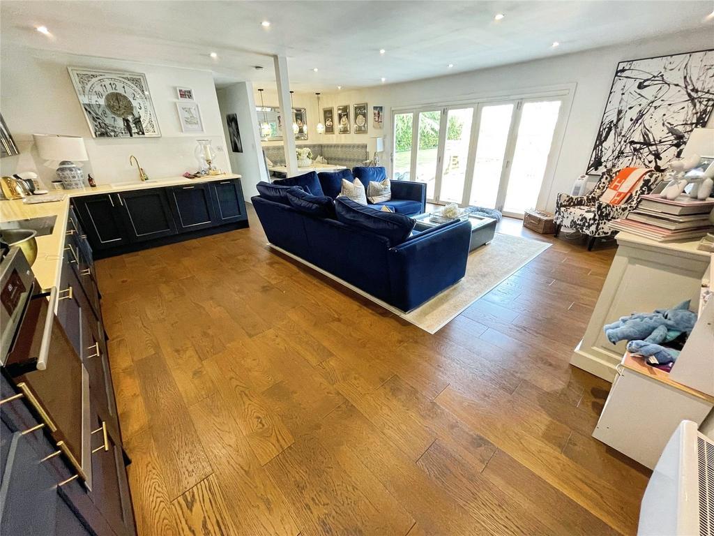 Kitchen/Family Room