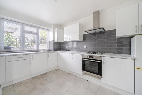 2 bedroom flat for sale, Wood Street, Chiswick, London, W4