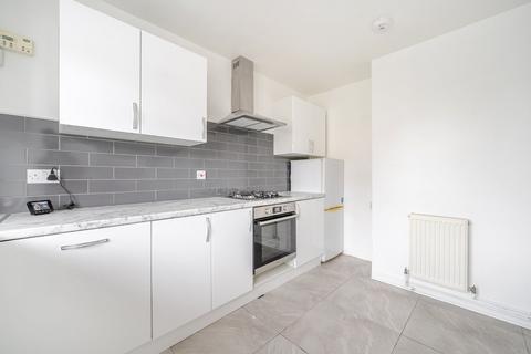 2 bedroom flat for sale, Wood Street, Chiswick, London, W4