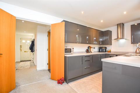 2 bedroom apartment for sale, Sawyers Grove, Brentwood