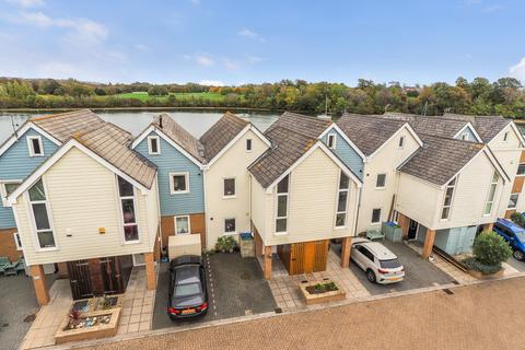 EARL GODWIN CLOSE, FAREHAM