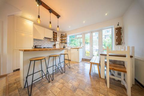 3 bedroom semi-detached house for sale, Wold Close, Bradford BD13