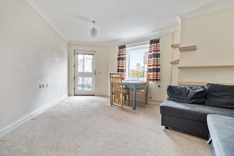 2 bedroom flat for sale, Forest Road, Midhurst, GU29