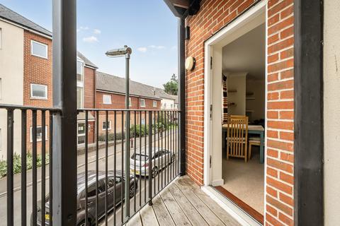 2 bedroom flat for sale, Forest Road, Midhurst, GU29