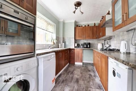 undefined, Parkside, St Neots