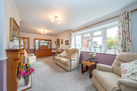 undefined, Crosslands, Caddington, LU1