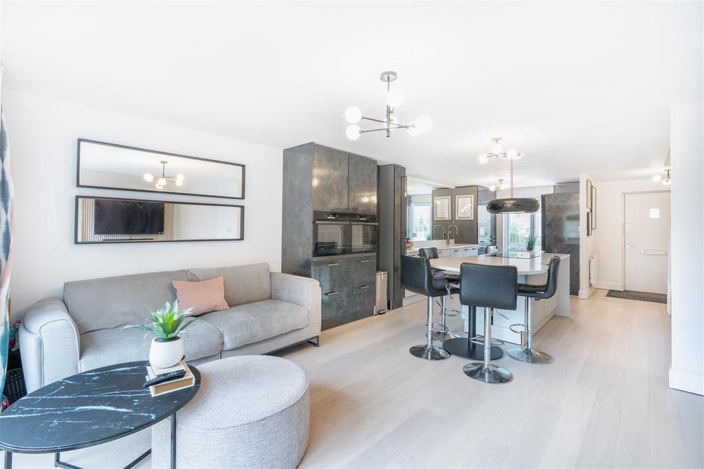 30 Firecrest Way-3.jpg