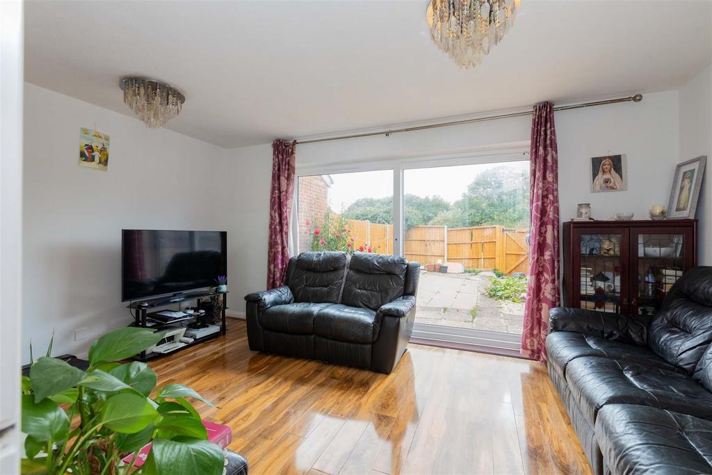 124 Weekes Drive-8.jpg