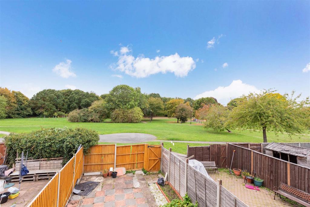 124 Weekes Drive-7.jpg