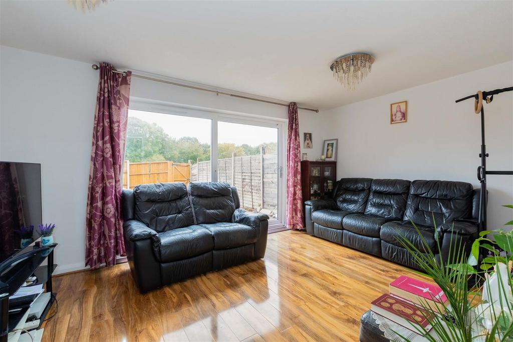 124 Weekes Drive-9.jpg