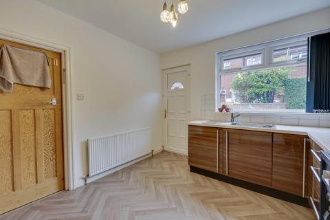 3 bedroom terraced house for sale, Park View Avenue, Leeds, West Yorkshire, LS4