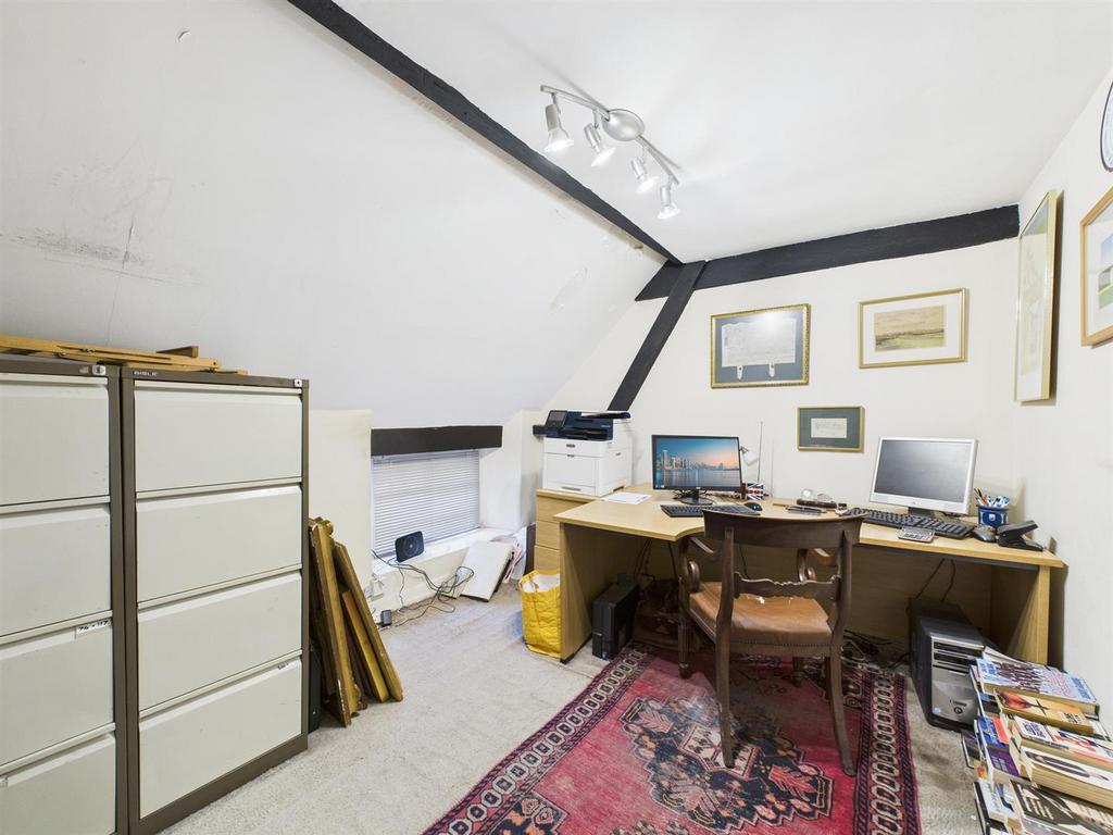 Bedroom: