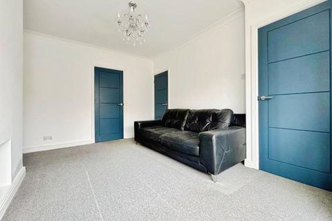 3 bedroom semi-detached house to rent, Northfield Road, Sprotborough, Doncaster