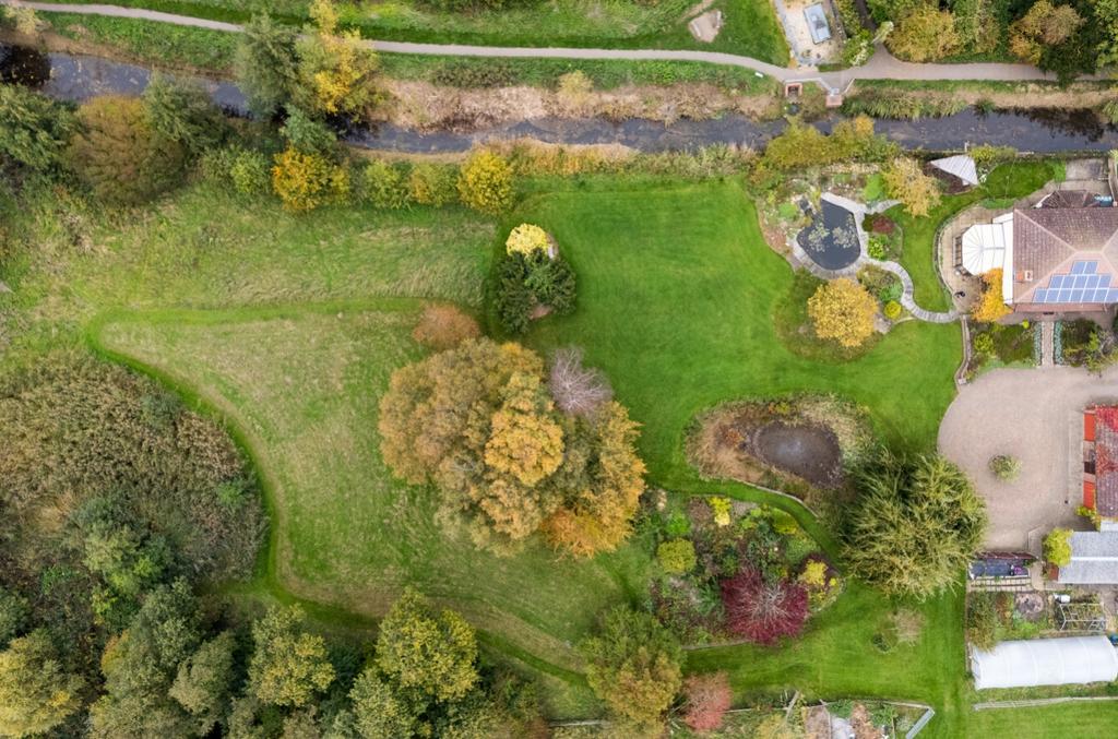 1370886-4-68f29a47cd698-ARW-1