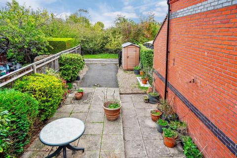 2 bedroom cottage for sale, Oakley Green Road, Windsor