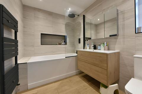 3 bedroom detached house for sale, Oak Road, Sale M33