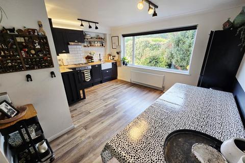 undefined, Hendra Vale, Launceston