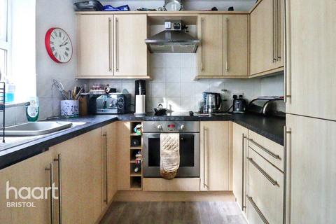 undefined, Champs Sur Marne, Bristol