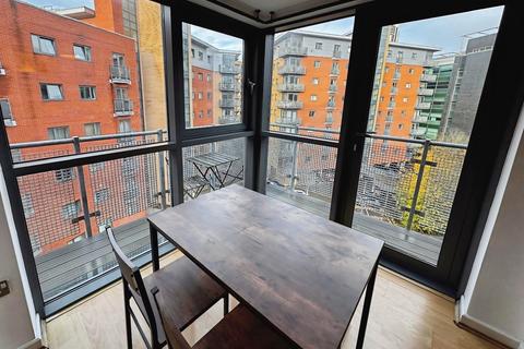 undefined, City Walk, Leeds, West Yorkshire, LS11