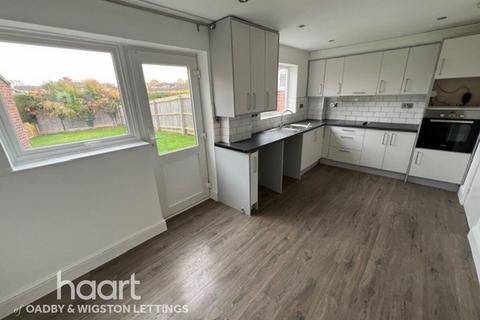 3 bedroom semi-detached house to rent, LEICESTER LE2