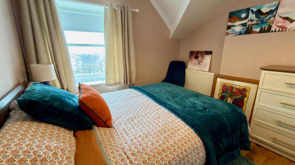 Bedroom plus en suite
