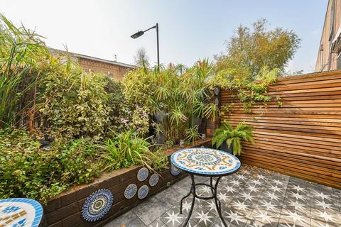 2 bedroom maisonette for sale, Portgate Close, Maida Hill, London, W9