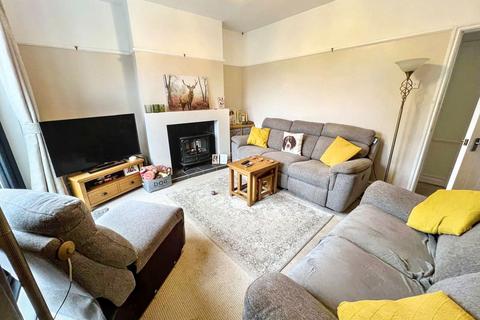 3 bedroom bungalow for sale, Chatsworth Gardens, Whitley Bay, Tyne and Wear, NE25 9DP