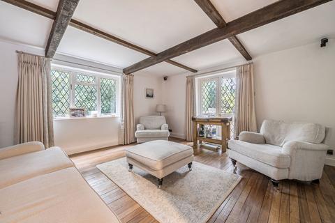 5 bedroom detached house for sale, Chatter Alley, Dogmersfield
