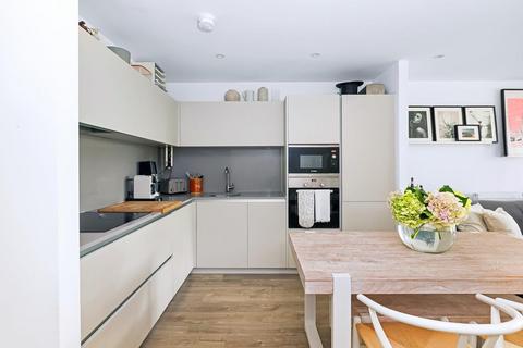 2 bedroom apartment for sale, Woods Road, Peckham, London, SE15