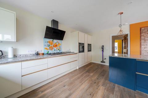 4 bedroom detached house for sale, Lower Shelton Road, Bedford