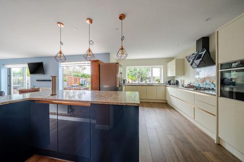 4 bedroom detached house for sale, Lower Shelton Road, Bedford
