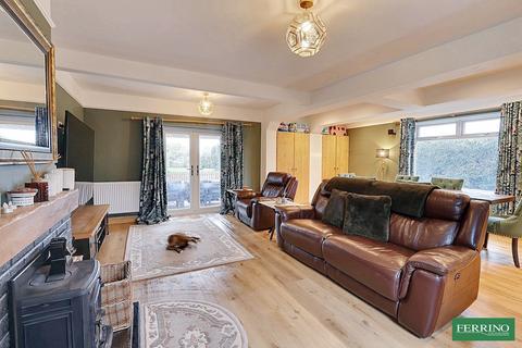 undefined, (with 3 Bed Annex), Woolaston Grange, Woolaston, Gloucestershire. GL15 6PP