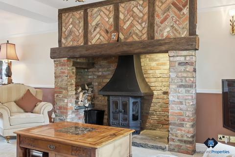 3 bedroom detached house for sale, Parkwood, Doddinghurst Road,Brentwood, CM15